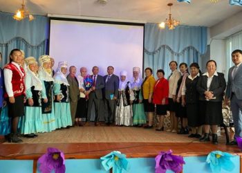 Жазушы келді ауылға