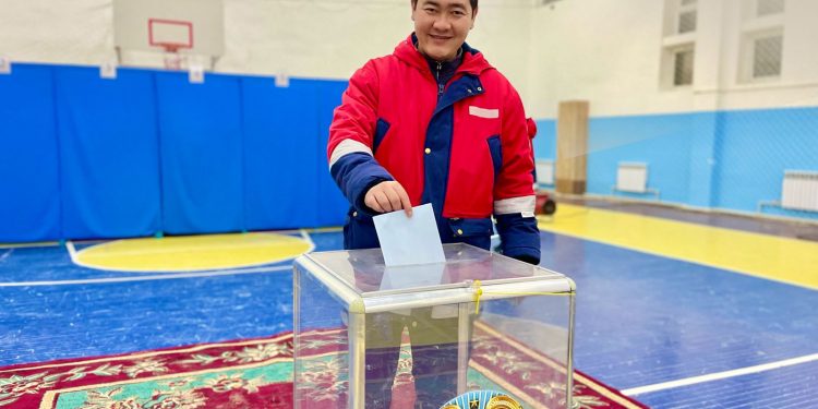 Маңғыстау мұнайшылары сайлауда дауыс берді