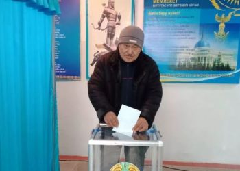 «Біз болашаққа сенеміз» — Үшарал ауылының тұрғындары