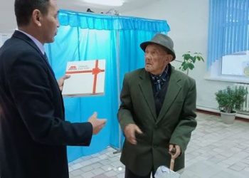 97 жастағы қария таңдауын жасады