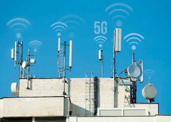 Депутат мемлекетті 5G құрылысын бақылауға шақырды