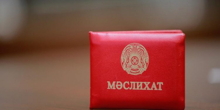 Барлық деңгейдегі мәслихаттардың өкілеттіктері мерзімінен бұрын тоқтатылды