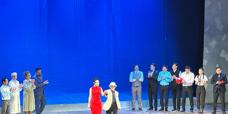 Жаңа маусым, жаңа премьера