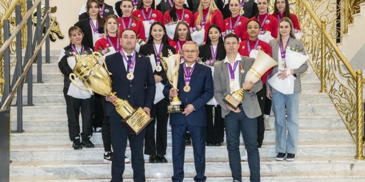 Өңір басшысы ел чемпионы «Жетісу» әйелдер волейбол командасын қабылдады