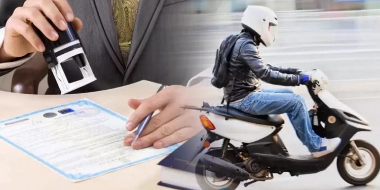 Мопед жүргізушілеріне жаңа талаптар енгізіледі