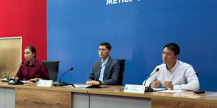 Алакөл жағалауында мүгедектігі бар жандарға арналған оқыту бағдарламасы өтіп жатыр