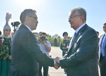 Президент Қасым-Жомарт Тоқаев Қырғыз Республикасына ресми сапармен барды