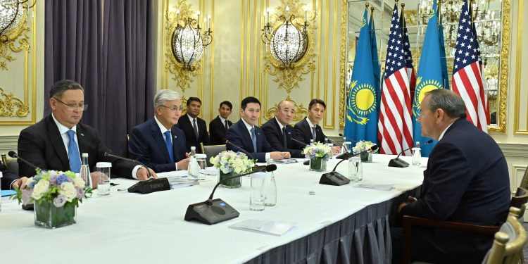 Мемлекет басшысы Cameco корпорациясының президенті Тим Гитцельді қабылдады