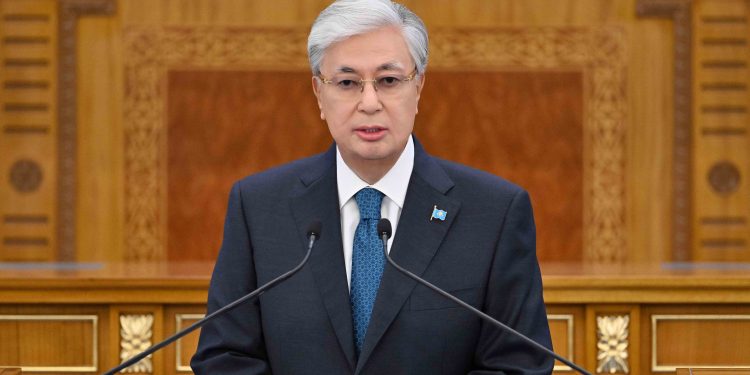 «Жасанды интеллект дәуіріндегі Қазақстан: өзекті мәселелер және оны түбегейлі цифрлық өзгерістер арқылы шешу»