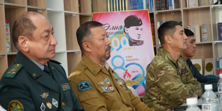 Оқушылармен ерлік сабағы өтті