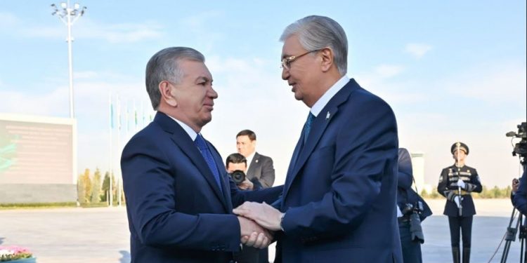 Президент Өзбекстанға барды