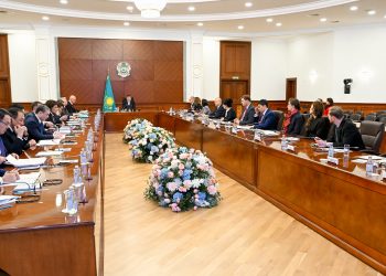 Олжас Бектенов Инвестициялық ахуалды жақсарту жөніндегі кеңестің отырысын өткізді