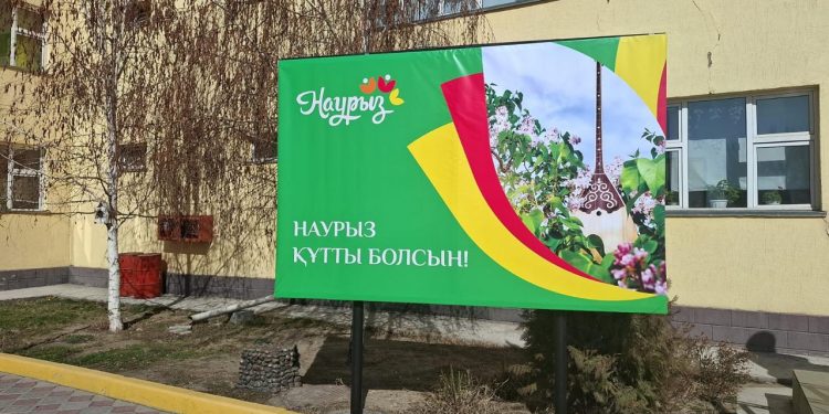 Дауыс беру учаскелерінде жағымды музыка ойнап тұр