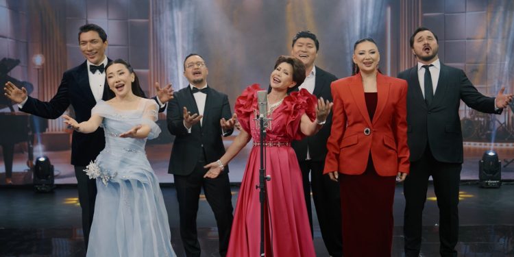 Қазақстан эстрадасының жұлдыздары жаңа Конституцияны қолдау үшін бірікті – «Халықтың Ата Заңы» халық әнұраны