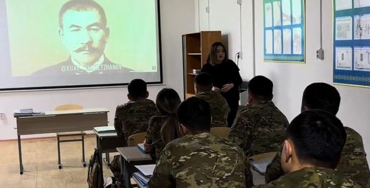 «Ұлт көсемі – Әлихан Бөкейхан» атты әдеби кеш өтті