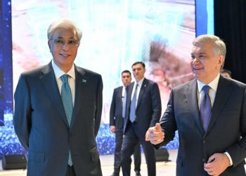 Қазақстан мен Өзбекстан президенттері жасанды интеллект хакатонына барды