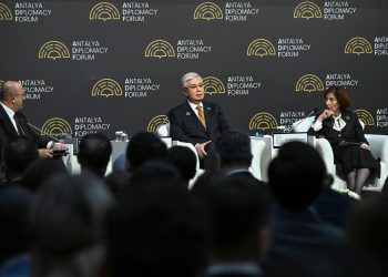 Мемлекет басшысы Анталия дипломатиялық форумының панелдік сессиясына қатысты