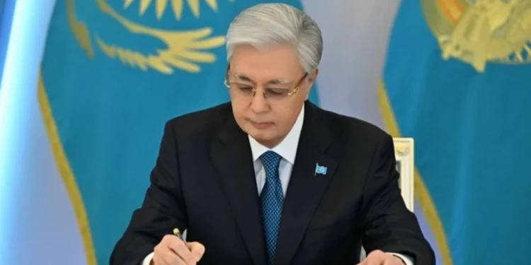 Кітап оқу мәдениетін дамыту және зерделі ұлт қалыптастыру жөніндегі шаралар туралы