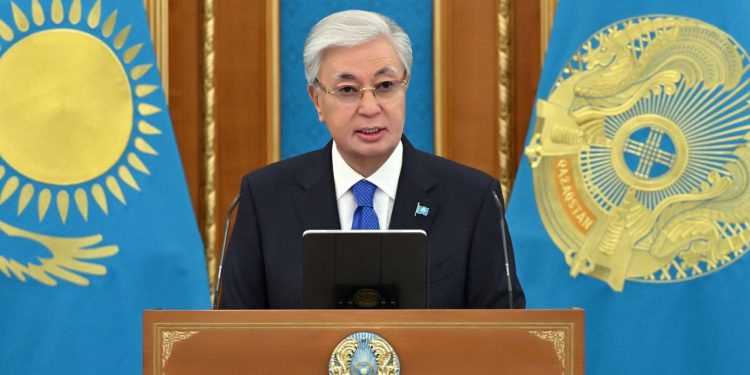 Президент мемлекеттік марапат және әскери шен тапсыру рәсімінде сөз сөйледі