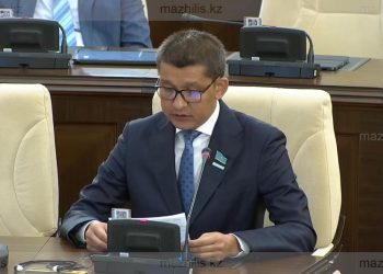 «Таза Қазақстан» экологиялық мәдениетті қалыптастырудың маңызды элементі» – депутат Адамбеков