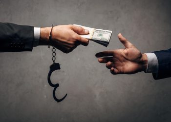Заң және тәртіп: сыбайлас жемқорлыққа қарсы күрес – мемлекет дамуының кепілі