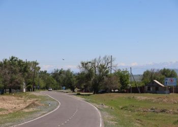 В Жетісу решена многолетняя проблема: в село, где пользовались водой из колонок, провели водопровод