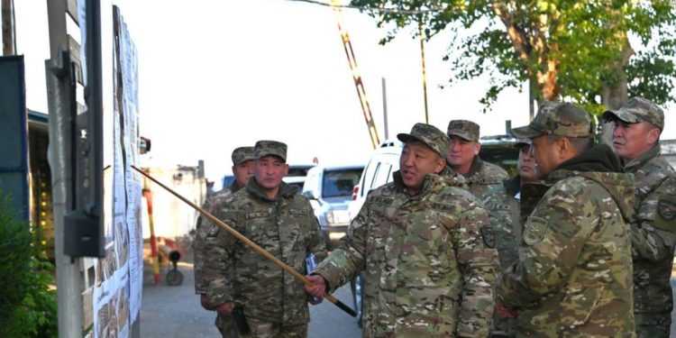 Бас штаб бастығы еліміздің шығысындағы гарнизондарда жауынгерлік дайындықтың ұйымдастырылуын тексерді