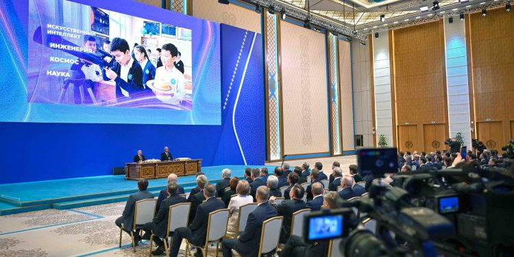 Қазақстан мен Ресей президенттері Астанадағы «Сириус» мектебінің құрылысын бастап берді