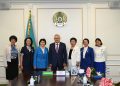 Бейбіт Исабаев өңірдегі бірқатар мұғалімдерге мемлекеттік наградалар тапсырды