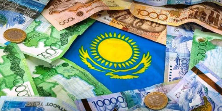 Теңге получил конституционный статус национальной валюты Казахстана