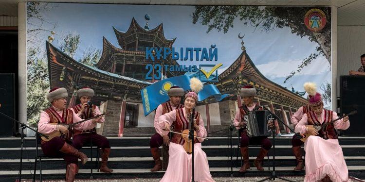 Панфилов ауданындағы сайлау учаскелерінде мерекелік көңіл күй қалыптасқан