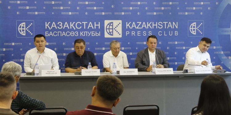 «Халық үні» байқаушылары Құрылтай сайлауына оң баға берді