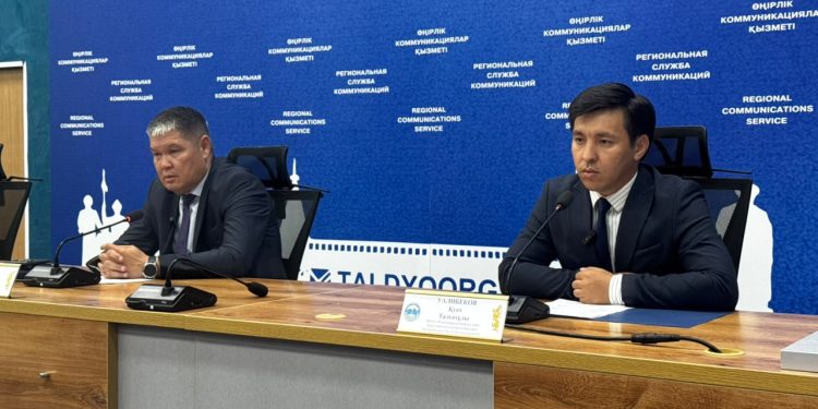 «Мектепке жол»: Жетісуда 16 мыңнан астам балаға көмек көрсетіледі