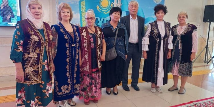 «Әр дауыстың маңызы бар»: Талдықорған қаласының ардагерлер халықтық хоры сайлауға қатысты