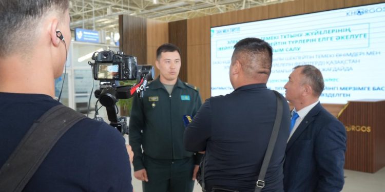 «Қорғас» ШЫХО аумағынан өту тәртібі түсіндірілді
