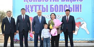 Социалистік Еңбек Ері Зылиха Тамшыбаеваға – 90 жыл: көп балалы отбасылар үйлі болды