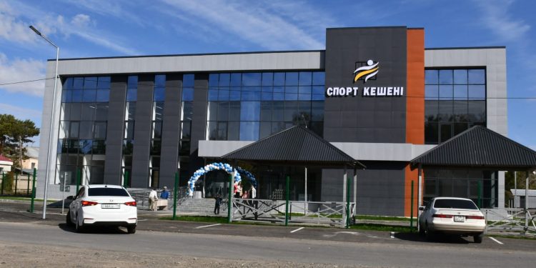 Жетісу облысының Қабанбай ауылында Республика күні қарсаңында 80 орындық жаңа спорт кешені ашылды